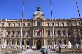 Délivré par les préfectures, le certificat d'immatriculation anciennement appelé carte grise est un document associé à un véhicule dont il indique le numéro d'immatriculation. Prefecture Marseille Service Carte Grise Ecartegrise