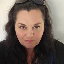 Brandy Dowd's Instagram, Twitter & Facebook