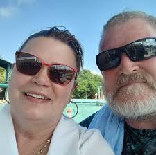 Should I pack or sell when moving to Dominican Republic?