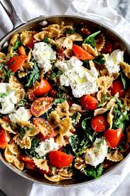 Pasta With Fresh Tomato Sauce And Ricotta Cheese Foodiecrush Com Fresh Pasta Recipes Fresh Tomato Recipes Recipes Using Ricotta Cheese
