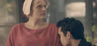 20 minutes into the future: Ù…Ø§ Ù„Ø§ ØªØ¹Ø±ÙÙ‡ Ø¹Ù† The Handmaid S Tale Ø§Ù„Ù…Ø³Ù„Ø³Ù„ Ø§Ù„Ù…Ø³ÙŠØ·Ø± Ø¹Ù„Ù‰ Ø¬ÙˆØ§Ø¦Ø² Ø¥ÙŠÙ…ÙŠ Ø¯ÙŠØ³ØªÙˆØ¨ÙŠØ§ Ø§Ù„ÙˆÙ„Ø§Ø¯Ø© Ø§Ù„Ø¥Ø¬Ø¨Ø§Ø±ÙŠØ© Ø®Ø¨Ø± ÙÙŠ Ø§Ù„ÙÙ†
