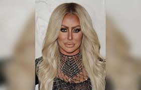 I've had lip fillers and botox. Aubrey O Day Looks Unrecognizable After Latest Plastic Surgery