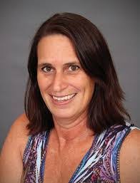 Lorri Watson's Instagram, Twitter & Facebook