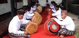 Alat musik tradisional pareret banyak ditemui di lombok atau lebih tepatnya lombok bagian barat. 10 Jenis Alat Musik Bali Yang Perlu Kamu Ketahui Bukareview
