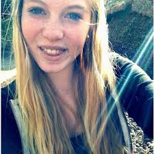 Holly Ahern (@Holly_Ahern)