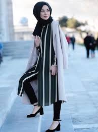 Salah satu ide untuk memilih motik dress batik anda adalah dengan memilih motif. 13 Model Baju Lurik Wanita Modern Kombinasi Terbaik 2020