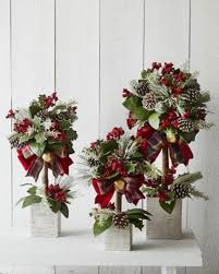 1001 Ideen Neue Weihnachtsgestecke Selber Machen Weihnachtsdekoration Weihnachtsgestecke Weihnachten Dekoration