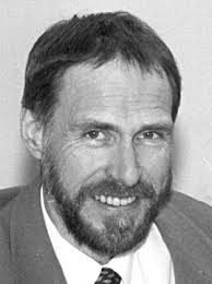 Per Inge Strand går til fagstilling : Paraplyen