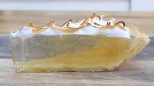 How To Make A Clear Transparent Lemon Meringue Pie This Recipe Is Tricky But A Fun Project Too Lem Lemon Pie Recipe Meringue Pie Recipes Lemon Meringue