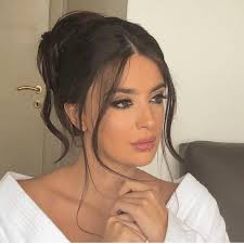 ملكة جمال لبنان بيرلا حلو قمررر جميلات لبنان Beauty Beauty Skin Care Routine Beauty Skin