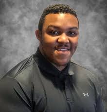 Kendall Hicks's Instagram, Twitter & Facebook