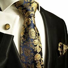 Black And Gold Paisley Vest Navy And Gold Paul Malone Silk Tie Set With Images Necktie Set Mens Fashion Ties Mens