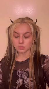 Kaitlyn Scott's Instagram, Twitter & Facebook