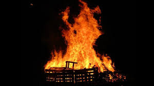 Organisé par le comité des fêtes. Feux De La Saint Jean 2018 Youtube