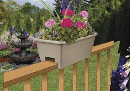 A gently tapering silhouette gives the planter interesting dimension, and the inlaid russet tone provides the perfect backdrop to arching black bars. 24 Resin Deck Rail Planter At Menards