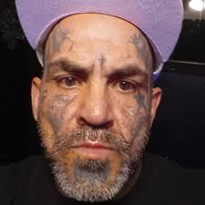 Mind if I send outfit pics to your DMs?