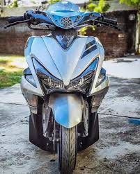 Kalau warna juga ada banyak mulai dari hitam, biru, putih, doff, hijau stabilo, merah , airbrush dan banyak lagi lainya Pin Oleh R Fun Di Stance Babylook Hellaflush Motorcycle Motor Jalanan Motor