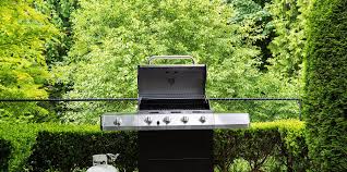 On a fair size grill, one tank hope, you got the knowledge of how long a propane gas lasts from the discussion above. Why Is My Propane Grill Tank Making Hissing Noises Myrecipes