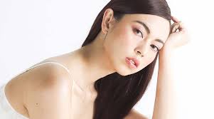 Bis heute , seit apr. Laura Lehmann Shares Her Top 3 Beauty Secrets