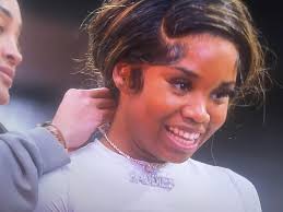 zeus getting everybody teeth done chileeee