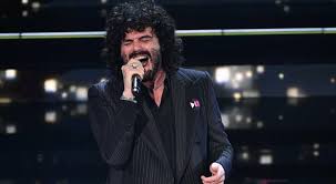 Codacons chiede il ritiro di mille, la canzone di fedez, achille lauro e orietta berti: Francesco Renga Testo E Significato Di Quando Trovo Te La Canzone Di Sanremo 2021