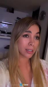 😱Anyolina Broy denuncia agresión de Manola Díez en plena función teatral  😧👋🏻La actriz Angelina Broy acusó públicamente a Manola Díez de haberla  abofeteado durante una presentación de teatro. Según Broy, la agresión