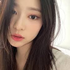 moon sangmin and yoon seoah just followed minju