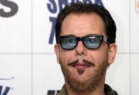 INXS: guitarrista sente falta de quando podia dar um tapa na bunda de uma  mulher