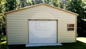 Garage préfabriqué 18' x 24' murs de 8′ de haut toiture 2 versants pente 10/12, bardeaux iko. 24x24 Garage 24x24 Prefab Garage 24x24 Metal Garage
