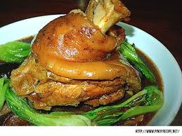 Vegan recipes for christmas dinner and dessert, including whole roast cauliflower, vegan christmas cake and chocolate desserts plus salads and sides. Top Filipino Media Noche New Year S Eve Favorite Dishes Geeky Pinas