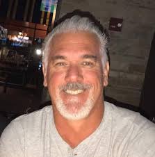 I'm a lovely and sweet single 27 years old guy looking for someone to call  my own ❤️