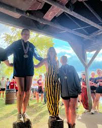 Regionals 2024 was a blast! Despite the wind and rain, our team had a blast  fighting our hardest for a spot at nationals. We are so proud of all of our  skiers