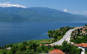 Sapanca gölü , sakarya ile kocaeli arasında yer almaktadır. Sizi Sapanca Golu Etrafinda Bir Yere Yerlesmeye Ikna Edecek 5 Guzellik Emlakvadisi