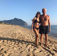 In molti hanno espresso un proprio personalissimo giudizio sul. Barbara Palombelli Due Cose Chiedevano Gli Italiani Al Governo E Sono Stati Accontentati Dagospia