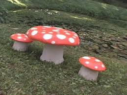 How To Make Toadstool Table And Chairs Garden Table And Chairs Garden Art Table And Chairs