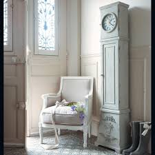 A Refined Classic Interior Decoration Meuble Horloge Comtoise Maison Du Monde