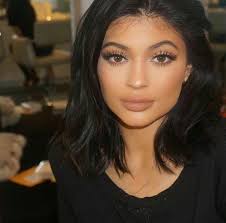 Black Hair Charming Kylie Jenner Make Up Short Hair Https 4best Womens Blogspot Com Kylie Jenner Lips Kylie Jenner Short Hair Kylie Jenner Makeup