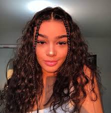 Lexcarringtonn On Instagram No Filter Just Sun In 2020 Aesthetic Hair Curly Hair Styles Cute Curly Hairstyles