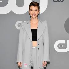 Nonbinary individuals may identify as genderfluid, agender (without gender), genderqueer, or something else entirely. The Gentlewoman Non Binary Style Secrets From Your Dad Slice