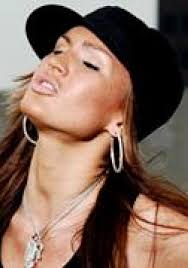 Ses débuts, vitaa les a fait aux côtés de diam's, il y a quelques années de cela, dans le tube confessions nocturnes. Vitaa Premiere Fr