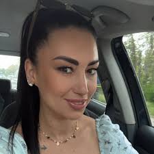 Poszukuję rzetelnej i uczciwej osoby, która posprząta mieszkanie 50m2 2x w  miesiącu