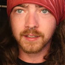 I was watching a gmbn video the other night and Blake Sampson was doing a  video