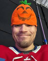 BOO! Spooky Suzuki one times it home to tie the game at 3 : r/Habs