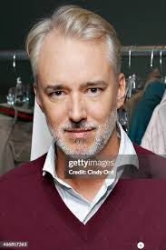 87点のデザイナー マイケル・バスティアンの写真と高解像度写真