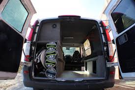 10500 Mercedes Vito 111cdi Mixta Camperizada Para Windsurf Con Fotos Windsurfing Mercedes Vito Camper Mercedes Camper Paddle Surfing