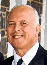 Lynn Woods's Instagram, Twitter & Facebook