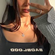 20 Mirror Selfie Poses To Try Check out our aesthetic selfie selection for the very best in unique or custom, handmade pieces from our shops. 20 mirror selfie poses to try