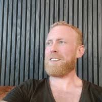 50+ "Uriël" profiles