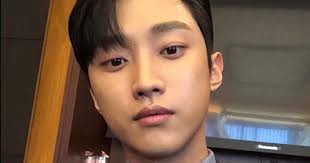 Chungju, 18 de noviembre de 1991), profesionalmente conocido como jinyoung, es un cantante, compositor, productor y actor surcoreano.es exmiembro del grupo b1a4 B1a4 S Jinyoung Writes Touching Letter For K Pop Fans Ahead Of Military Enlistment I M Sorry For Worrying You Meaww