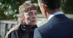 Fakat başarıya ulaşabilmek için adımlarını son derece gizli atmak zorundadır. Alev Alev 6 Bolum Hd Tek Parca Izle